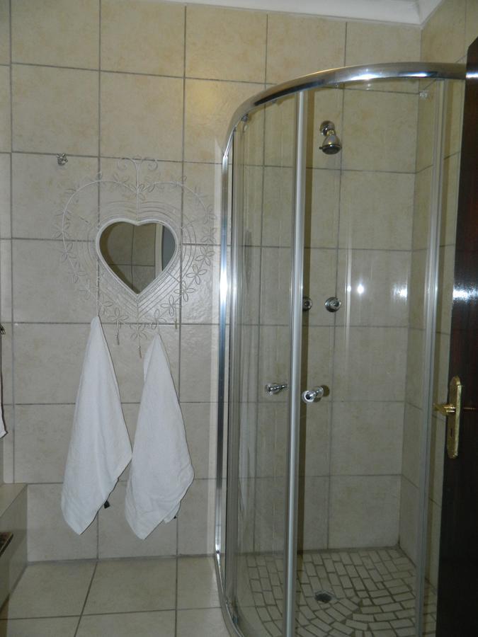 Guest House Gabby Клерксдорп Екстер'єр фото