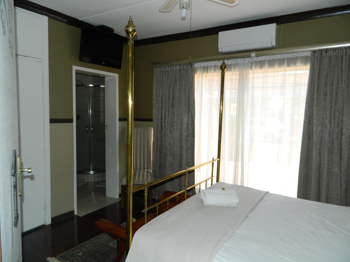 Guest House Gabby Клерксдорп Екстер'єр фото